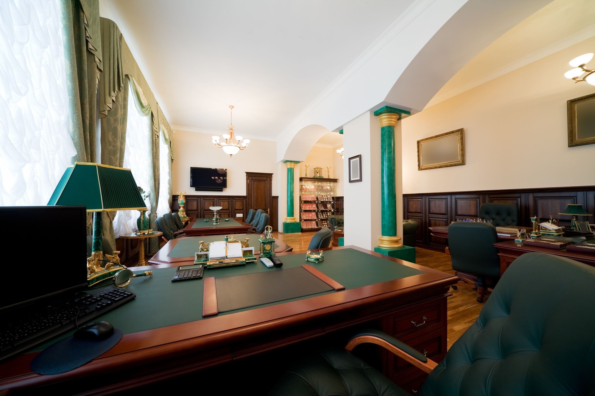 Modern and luxury office